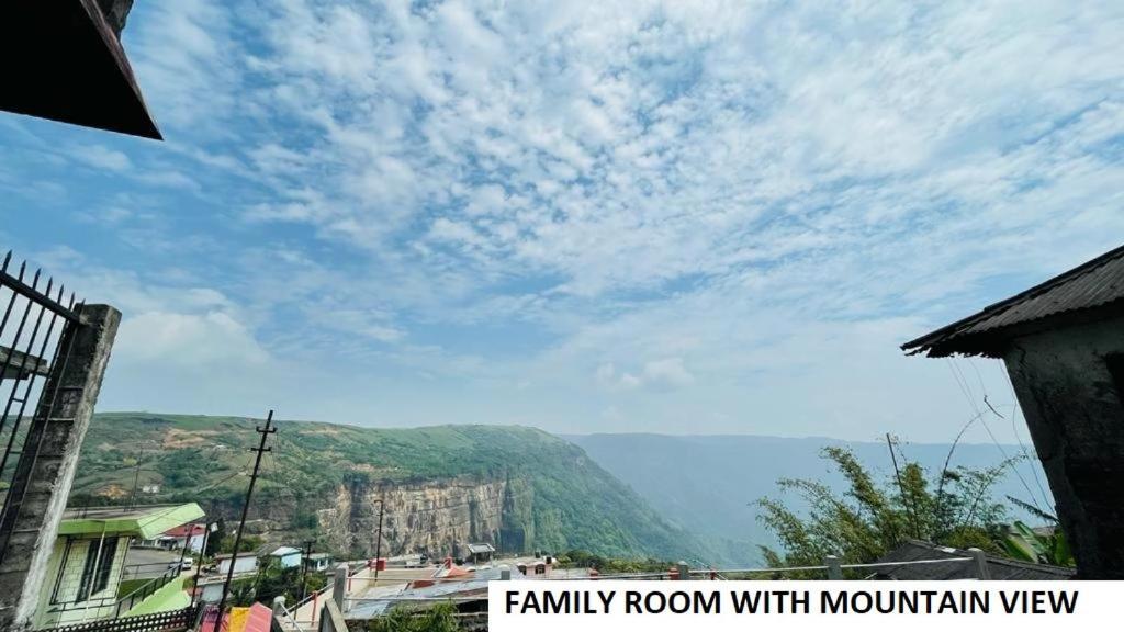 Odyssey'S Pateng Homestay, Cherrapunji Exterior photo