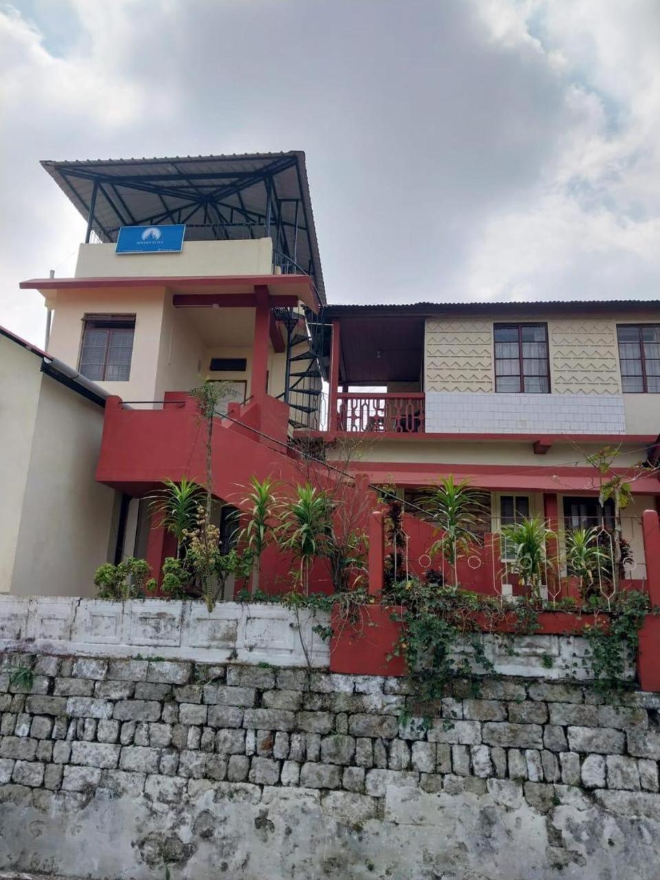 Odyssey'S Pateng Homestay, Cherrapunji Exterior photo